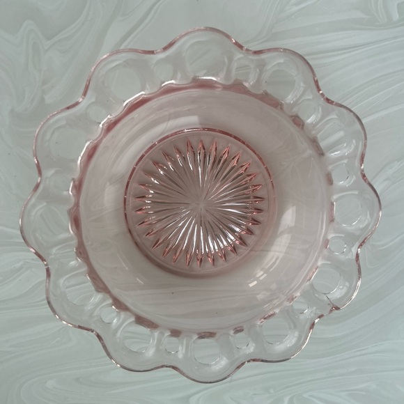 Bundle of 2. Anchor Hocking Lace Edge Pink Depression Glass Serving Bowl 1930s - Picture 10 of 12